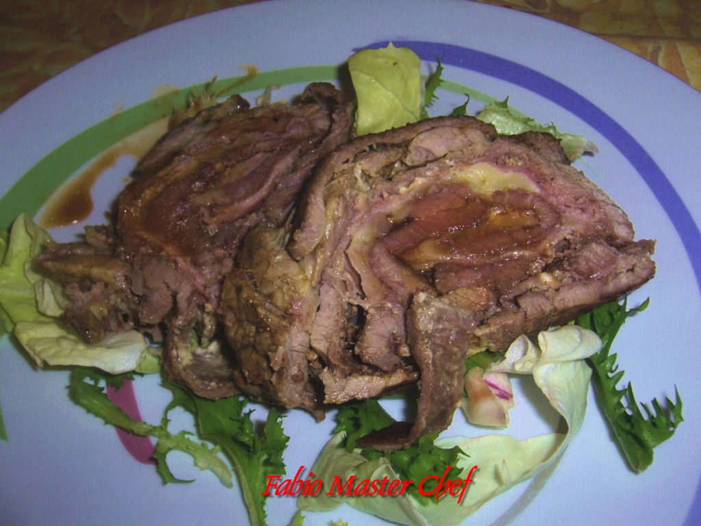 Rotolone di Vitello con Scamorza Affumicata e Prosciutto Cotto Fabio