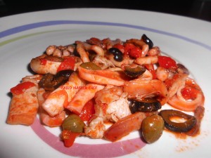 Calamari con Pomodorini, Capperi e Olive Nere_Fotor